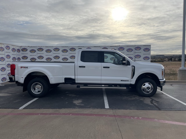 2026 Ford F-350 Super Duty XLT's photo