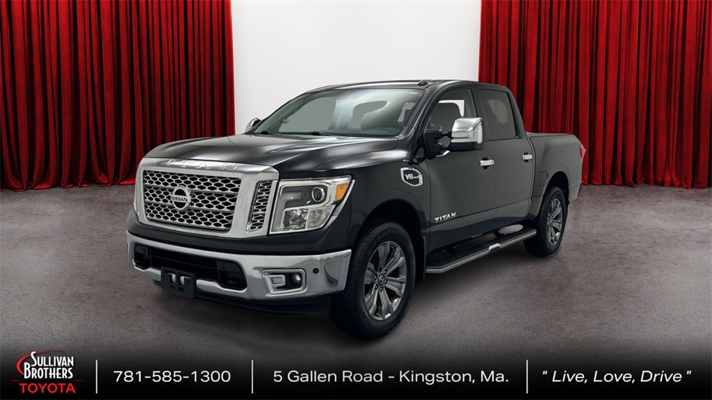 2017 Nissan Titan SL's photo