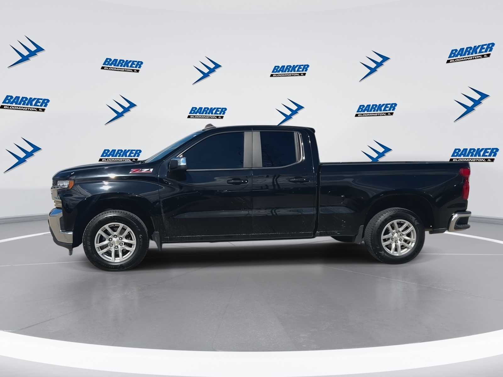 2019 Chevrolet Silverado 1500 LT photo 3