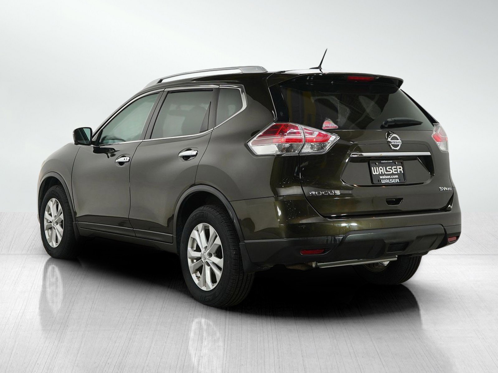 2016 Nissan Rogue SV photo 3