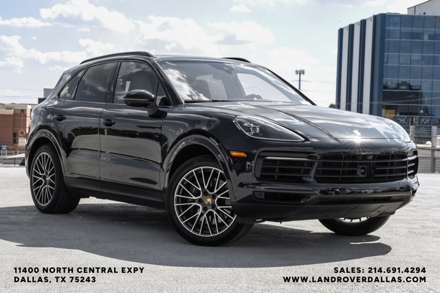 2023 Porsche Cayenne Base photo 3