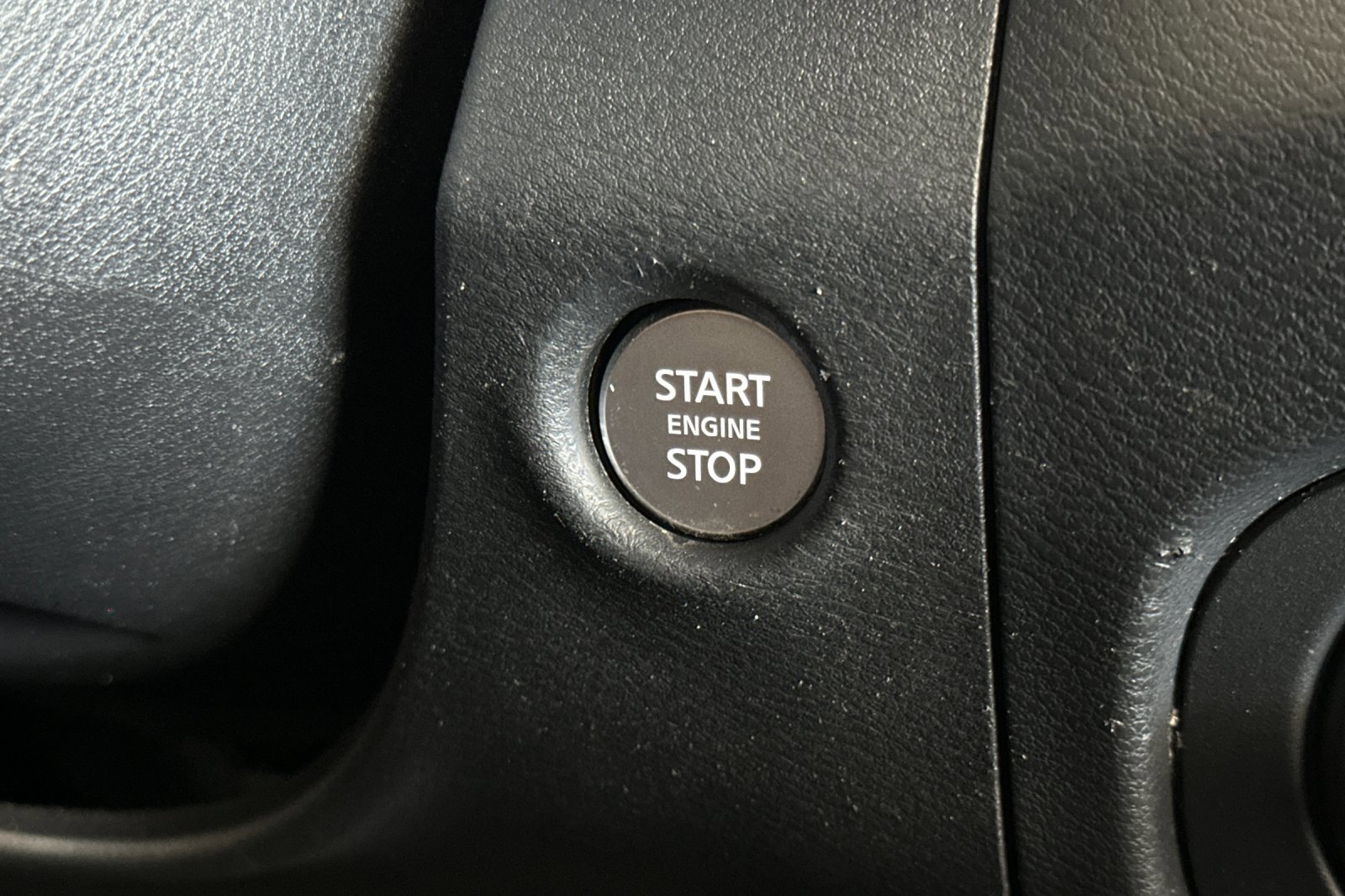 2022 Nissan Frontier PRO-4X photo 21