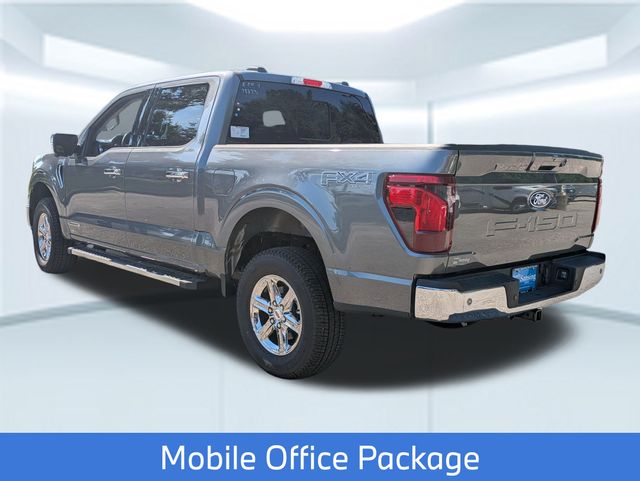 2025 Ford F-150 XLT photo 3
