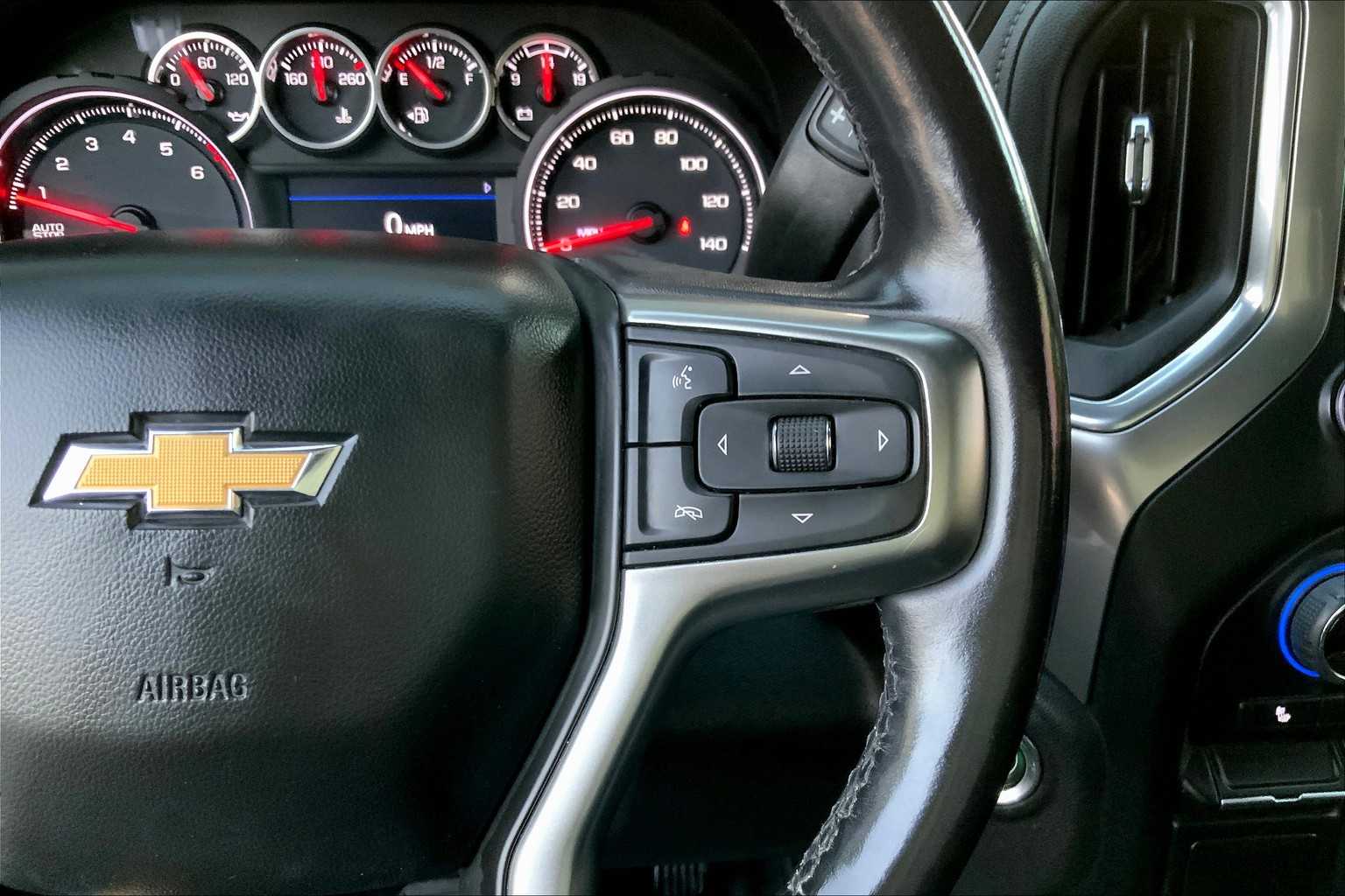 2020 Chevrolet Silverado 1500 LT photo 23