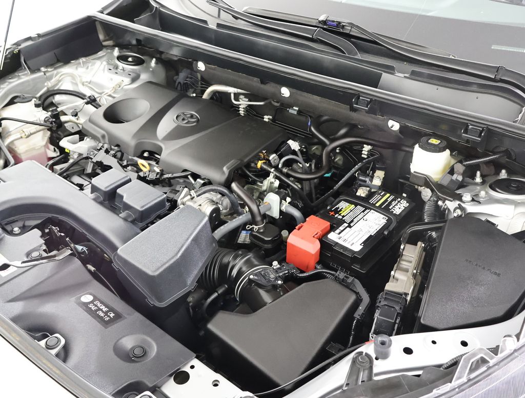 2022 Toyota RAV4 LE photo 15