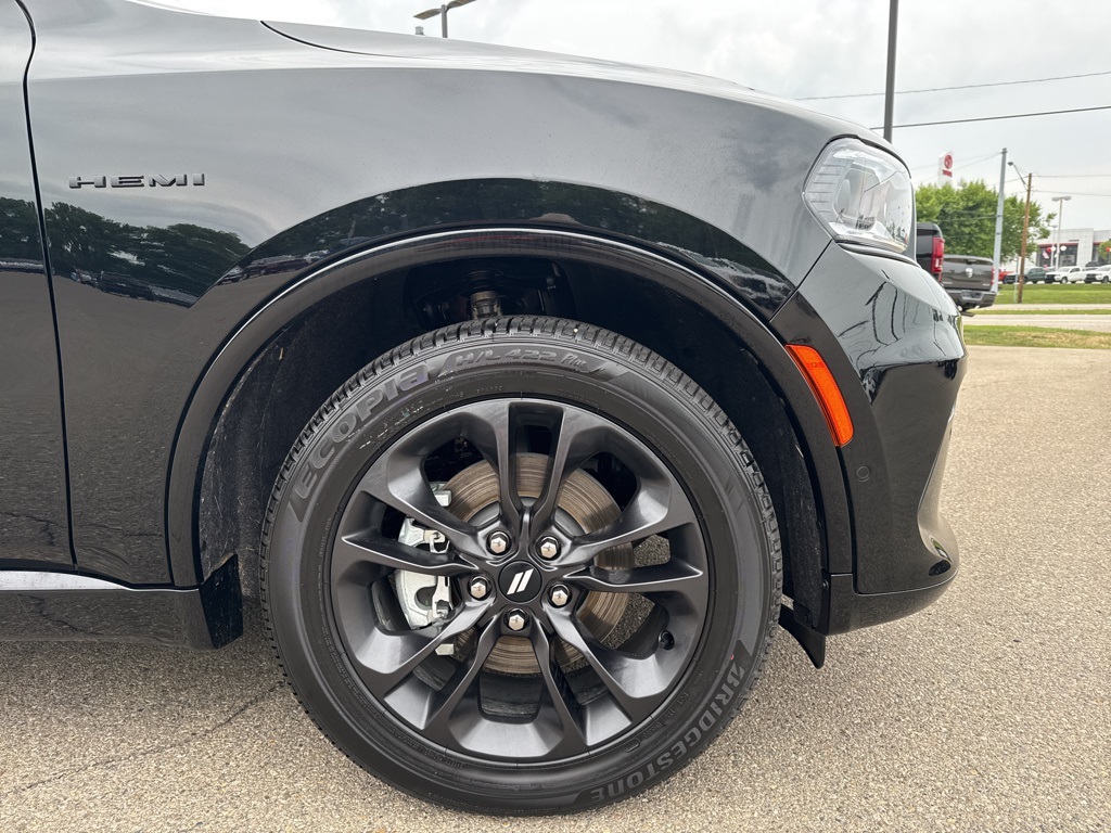 2025 Dodge Durango R/T Plus photo 9