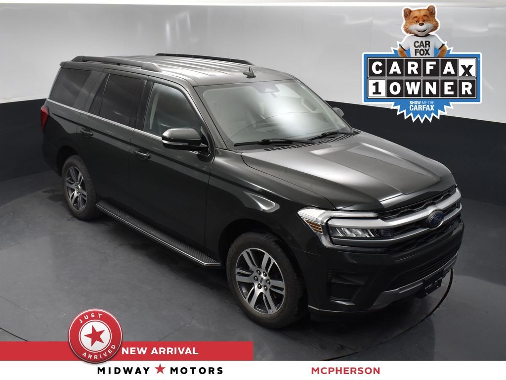 2022 Ford Expedition XLT's photo