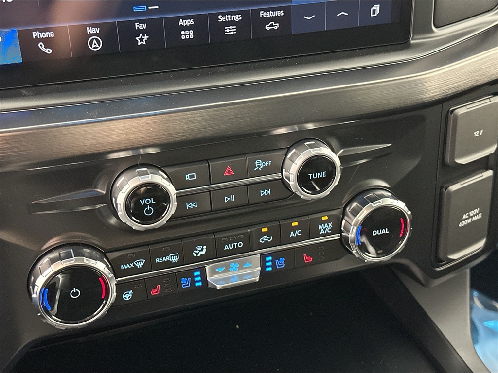 2025 Ford F-250 Lariat photo 16
