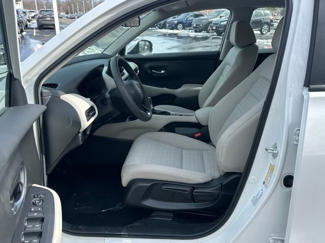 2025 Honda HR-V LX photo 10