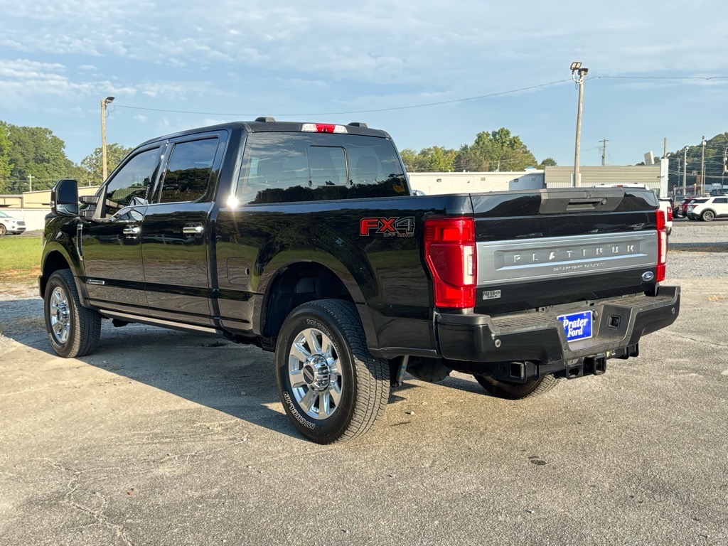 2022 Ford F-350 Lariat photo 3