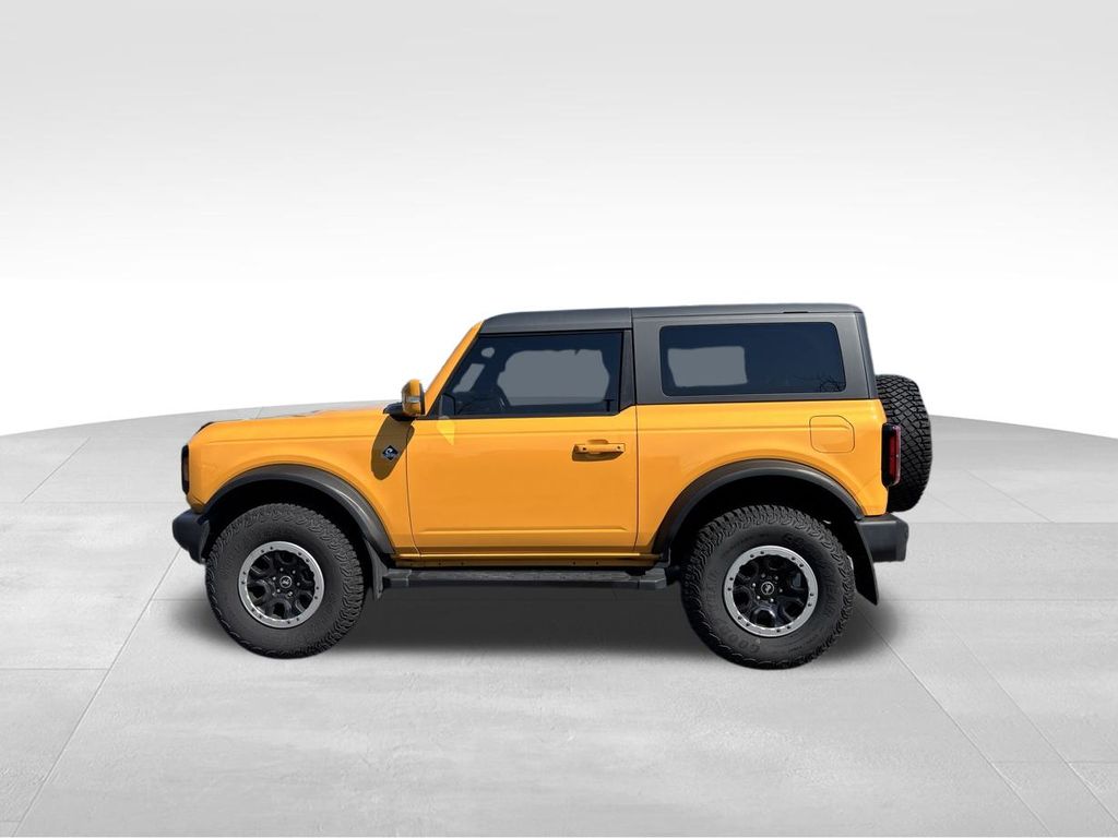 2022 Ford Bronco Outer Banks photo 13