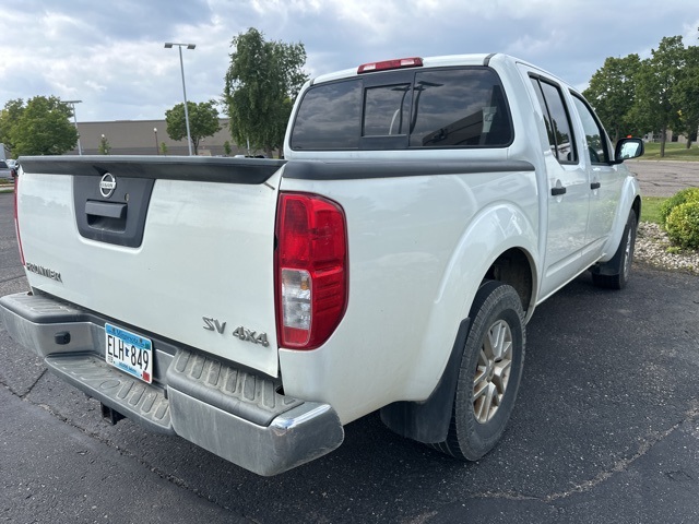 2017 Nissan Frontier SV photo 3