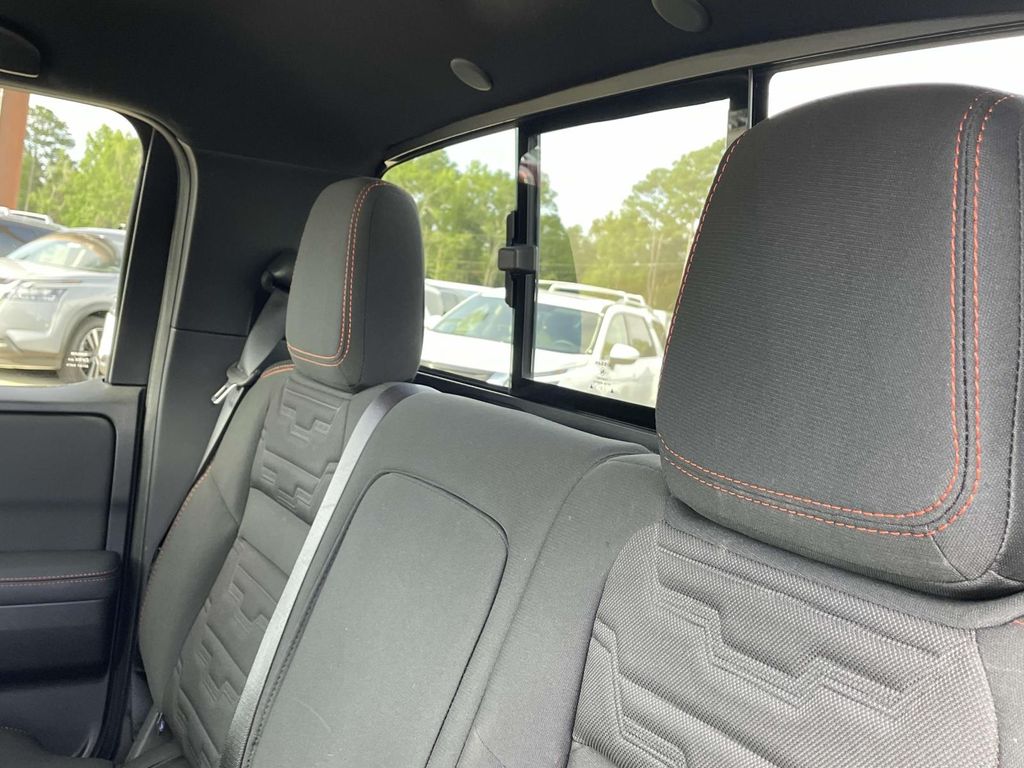 2024 Nissan Frontier PRO-X photo 11