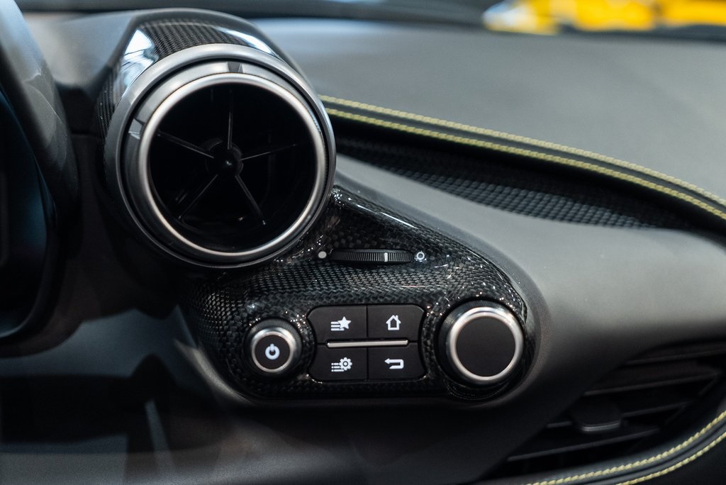 2022 Ferrari F8 Spider Base photo 29