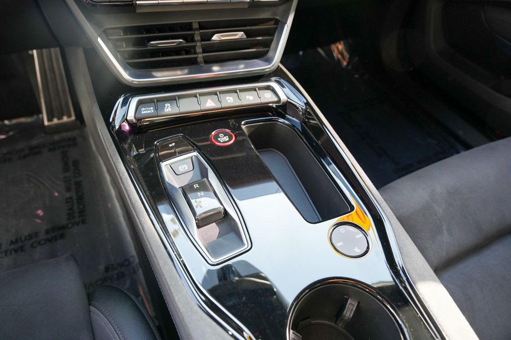 2022 Audi RS e-tron GT Base photo 20