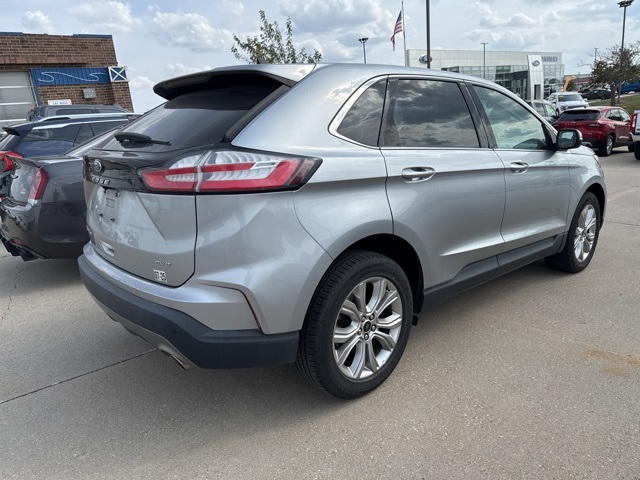 2023 Ford Edge Titanium photo 3