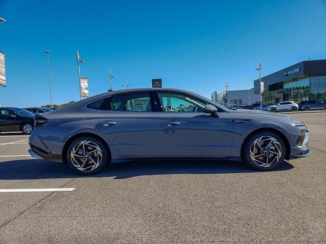 2026 Hyundai Sonata SEL Sport photo 3