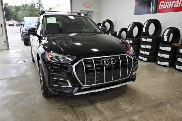 2021 Audi Q5 45 Premium Plus photo 3