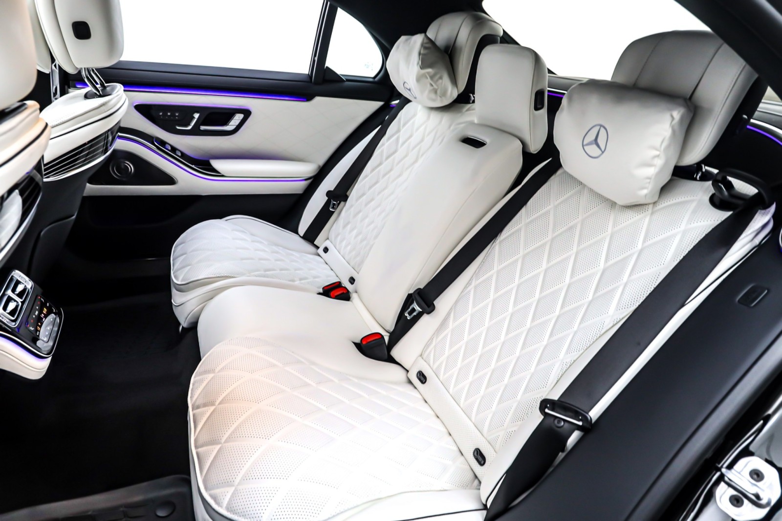 New 2025 MercedesBenz SClass S 580 Sedan in Newport Beach N179277