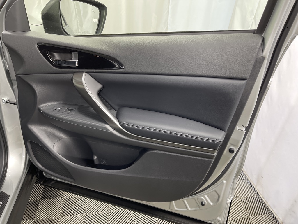 2025 Mitsubishi Eclipse Cross SEL photo 28