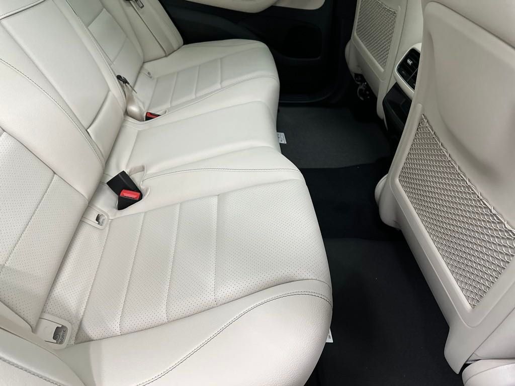 2025 Mercedes Benz GLE 350 4MATIC photo 23