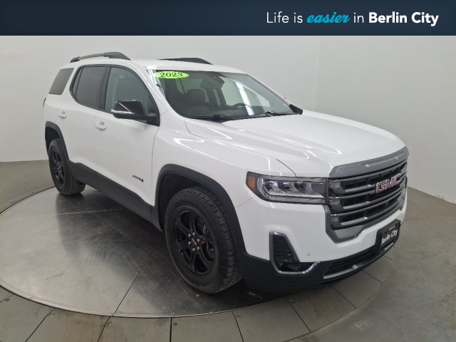 2023 GMC Acadia AT4's photo