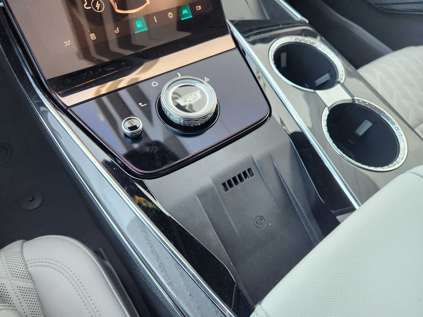 2025 Cadillac Escalade IQ Sport photo 12