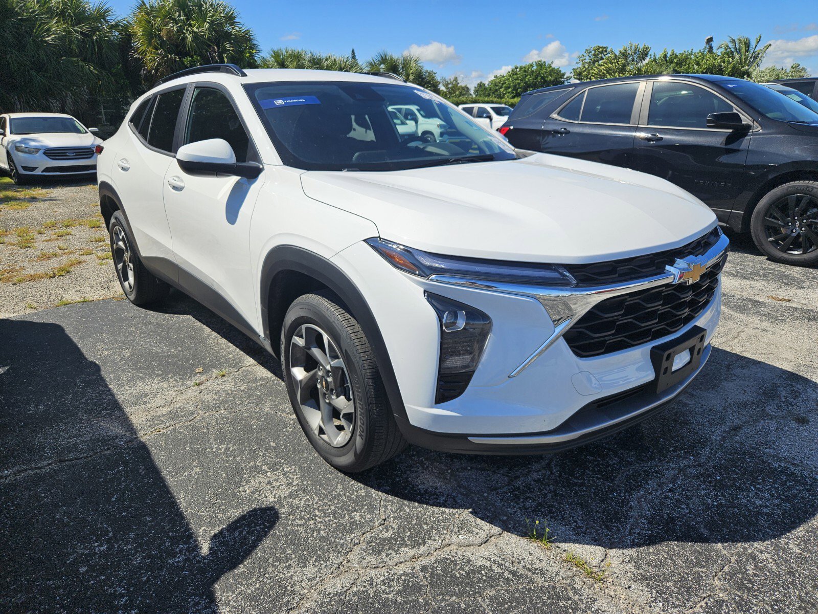 2024 Chevrolet Trax LT photo 3