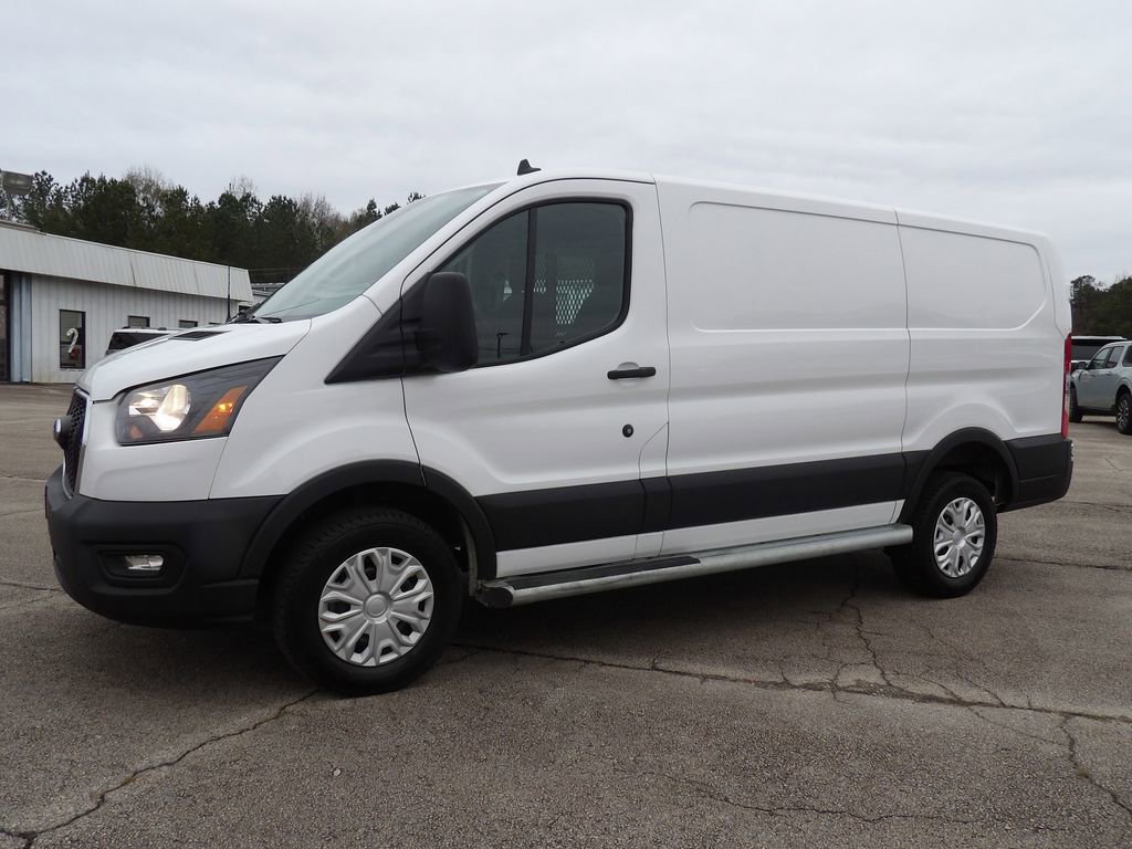 2024 Ford Transit photo 2
