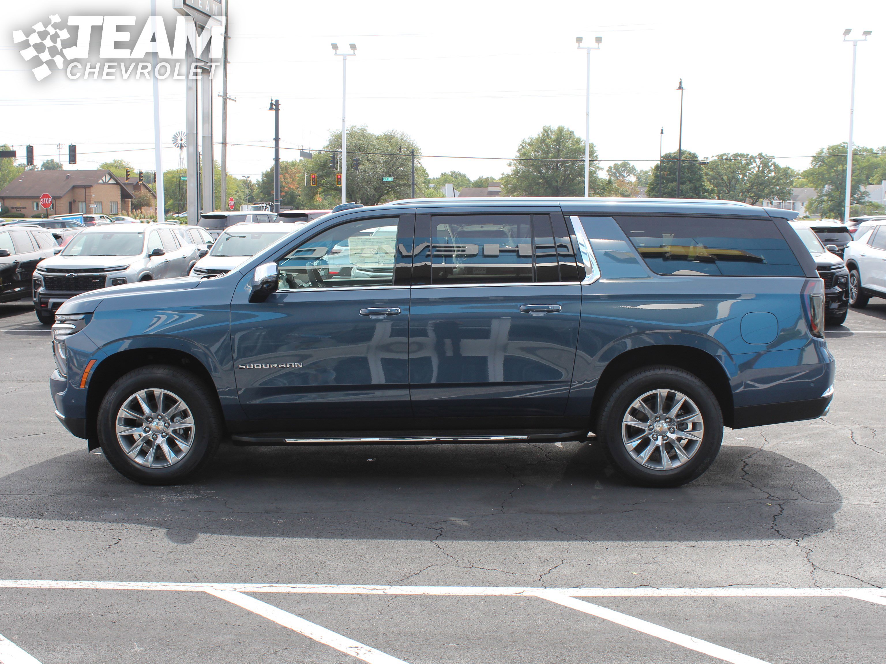 2026 Chevrolet Suburban Premier photo 5
