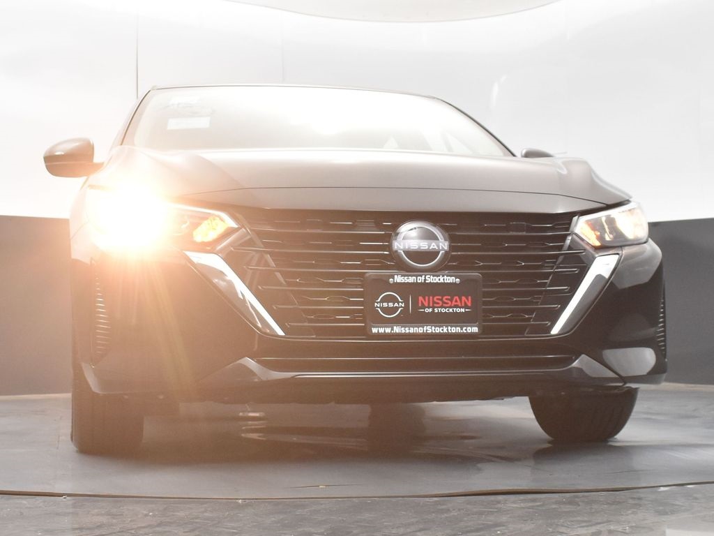 2025 Nissan Sentra SV photo 31