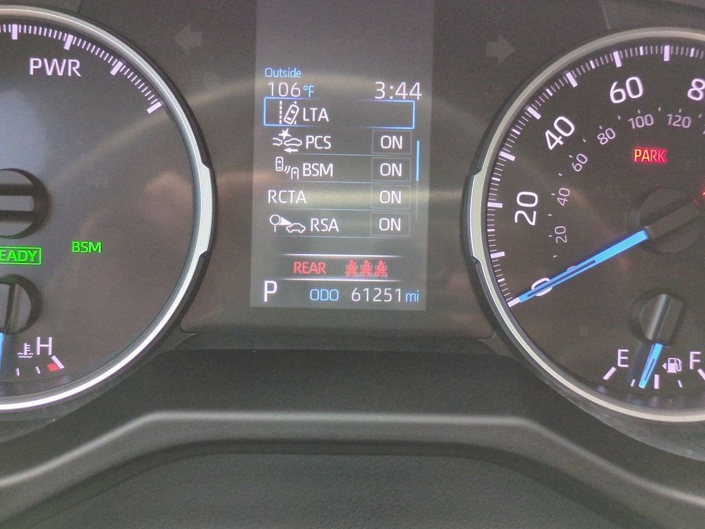 2021 Toyota RAV4 Hybrid XLE photo 33