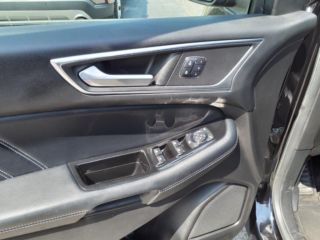 2017 Ford Edge Sport photo 6