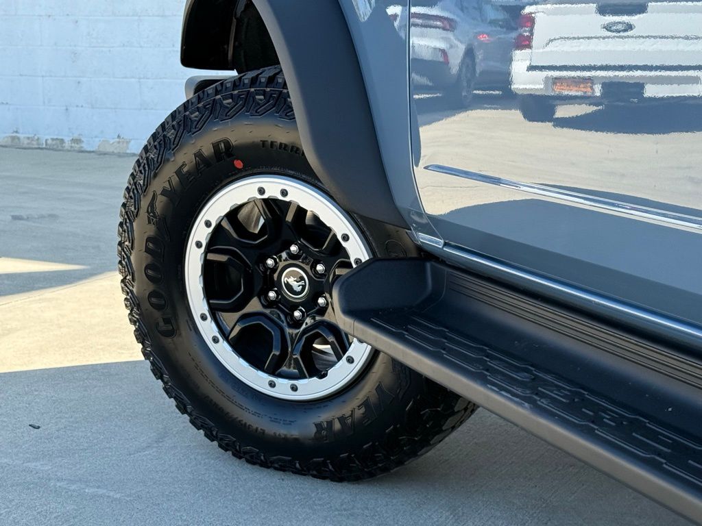 2025 Ford Bronco Outer Banks photo 18