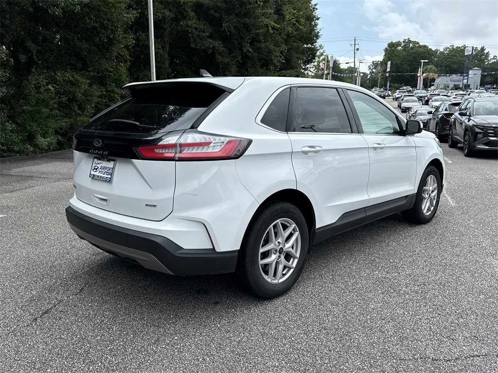 2023 Ford Edge SEL photo 2