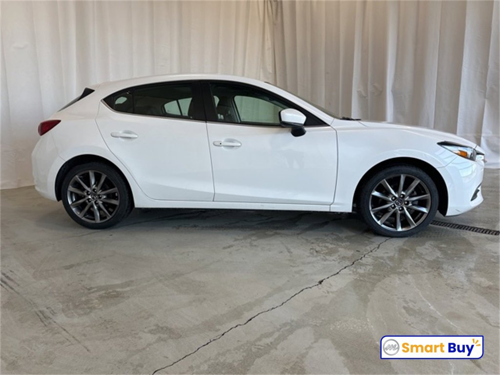 2018 Mazda Mazda3 Touring photo 2
