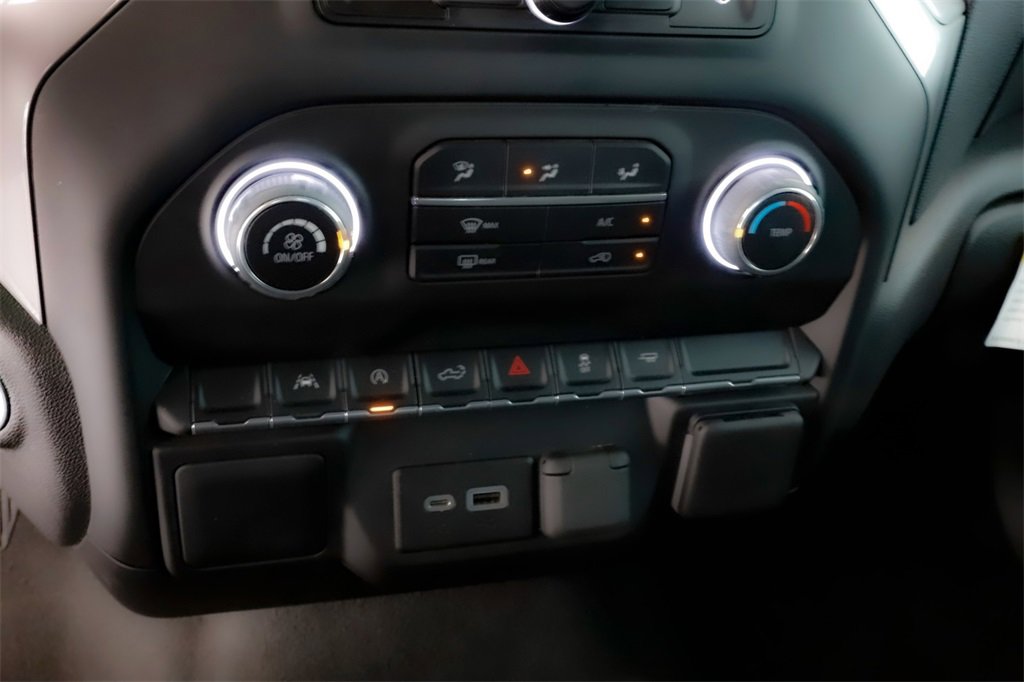 2022 Chevrolet Silverado 1500 Custom photo 20