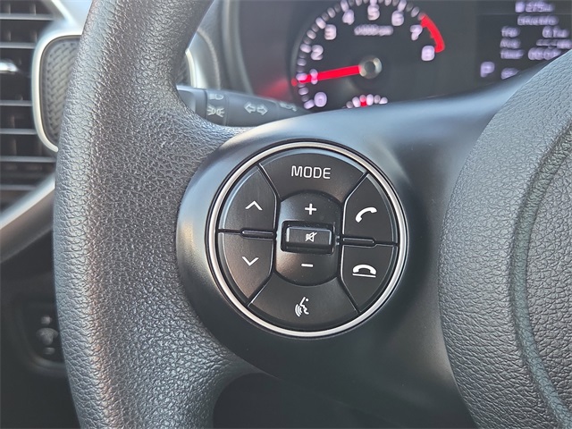 2020 Kia Soul LX photo 11