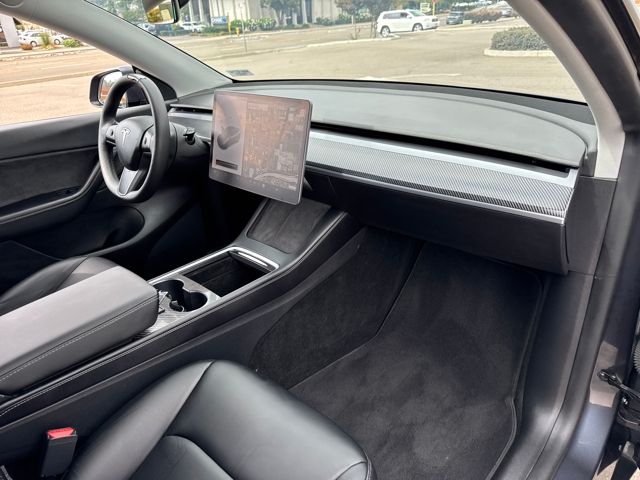 2021 Tesla Model Y Long Range photo 22