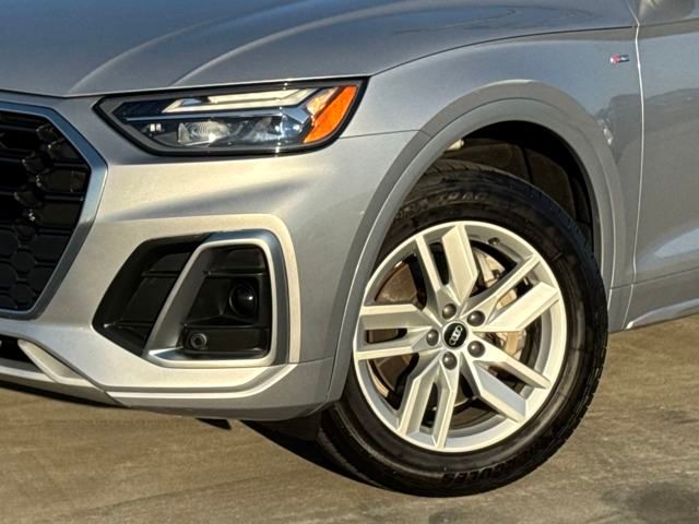2022 Audi Q5 45 S line Premium photo 3