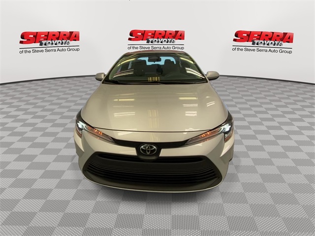 2023 Toyota Corolla LE photo 4