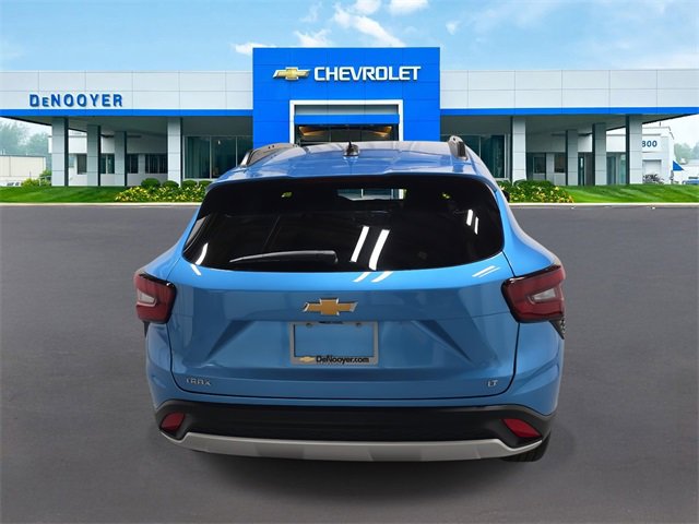 2025 Chevrolet Trax photo 6