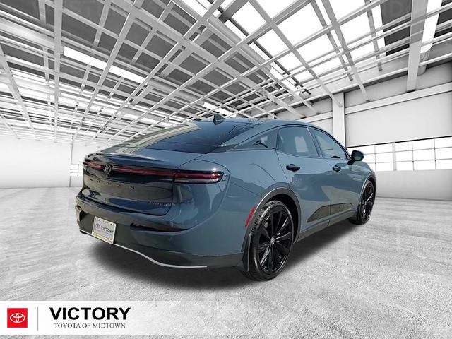 2025 Toyota Crown photo 3