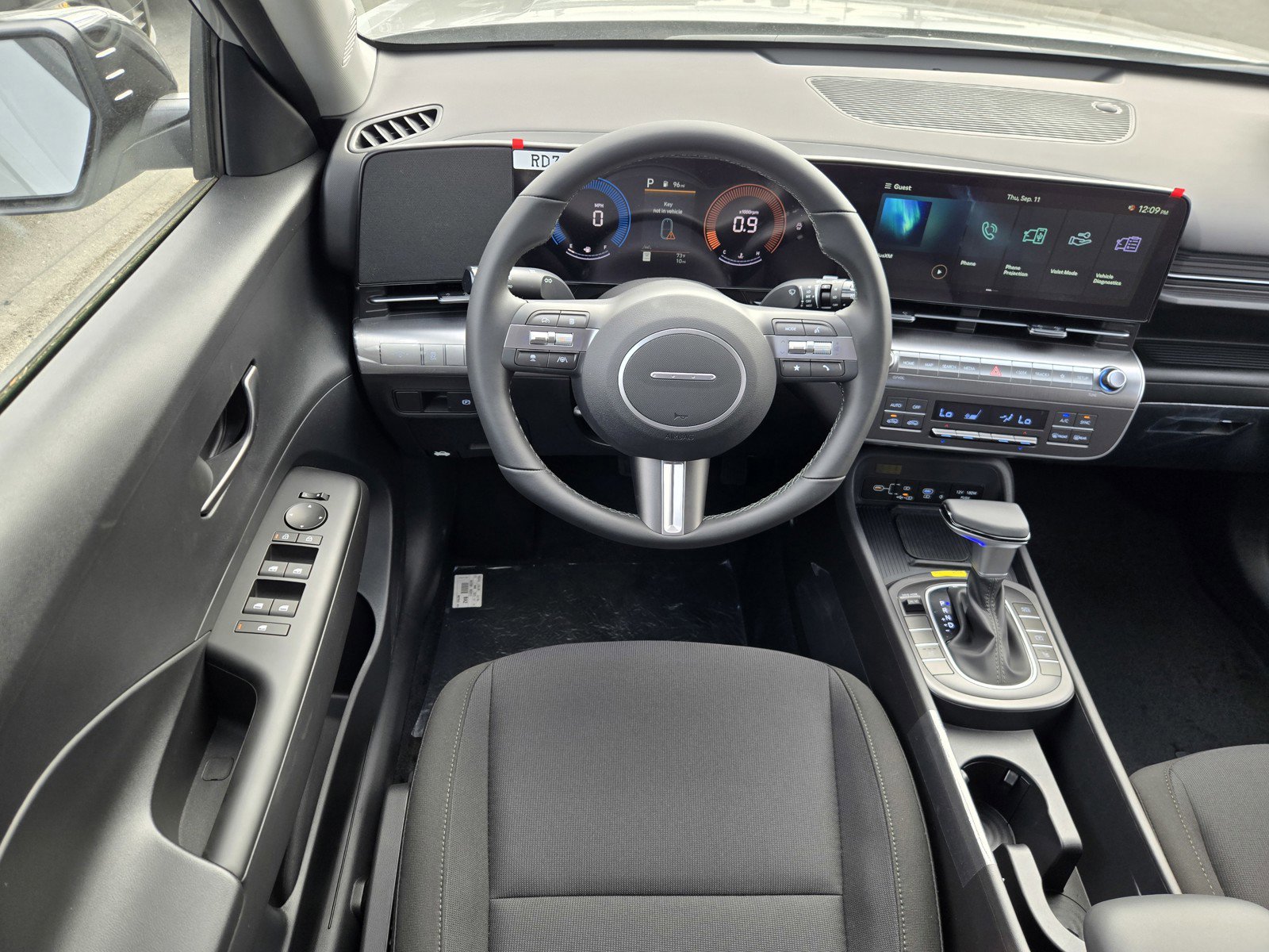 2026 Hyundai Kona SEL photo 4