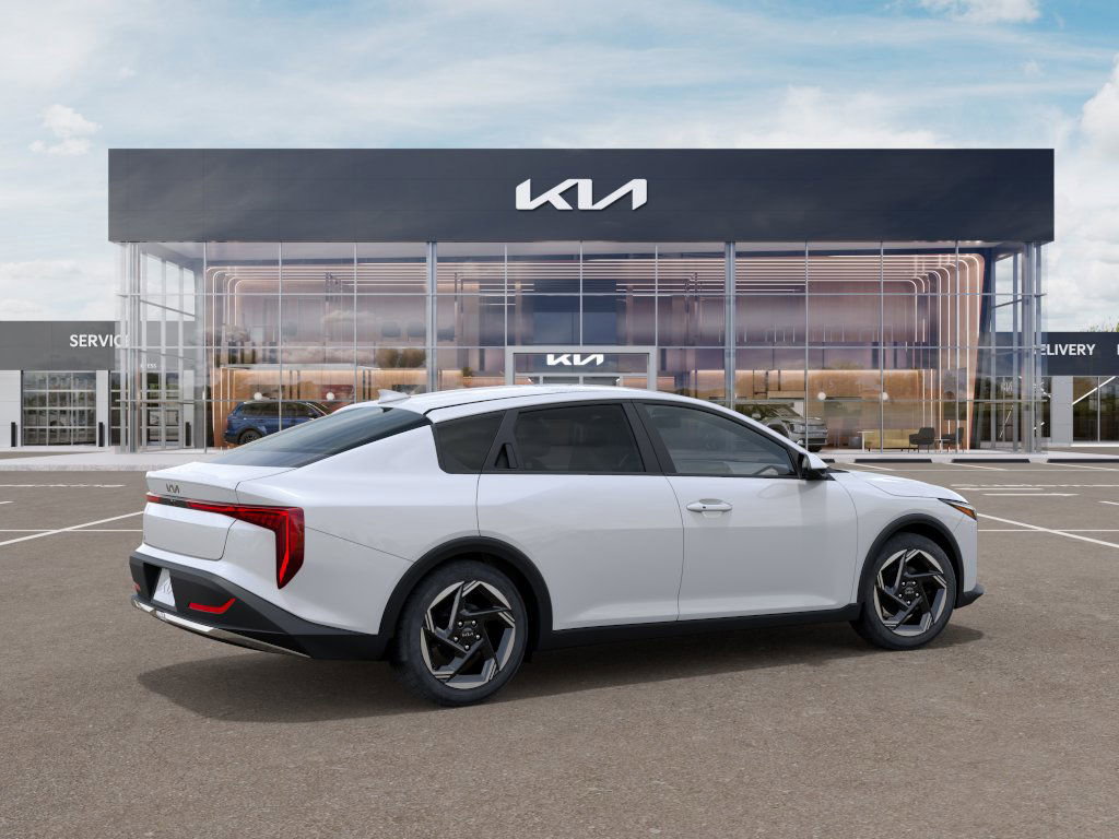 2025 Kia K4 EX photo 6