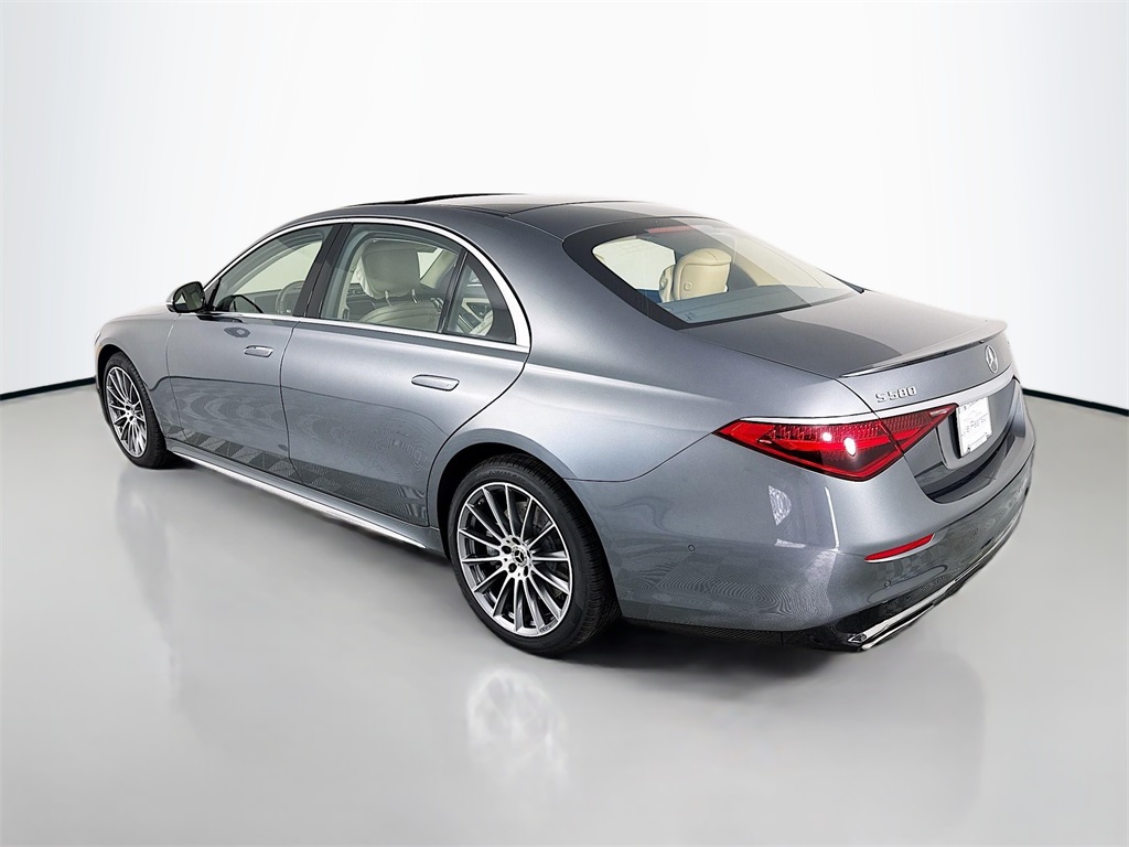 2026 Mercedes Benz S 580 4MATIC photo 3