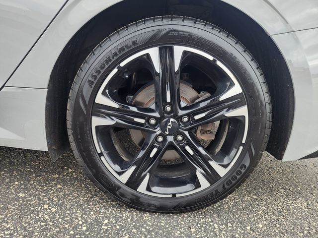 2022 Kia K5 GT-Line photo 40
