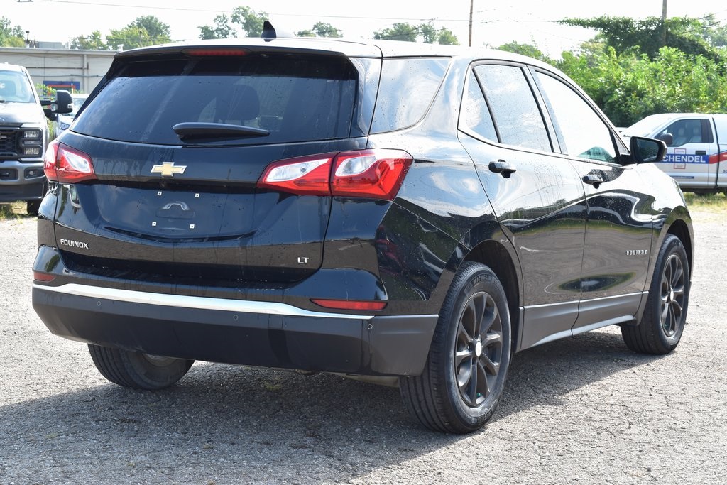 2020 Chevrolet Equinox LT photo 2