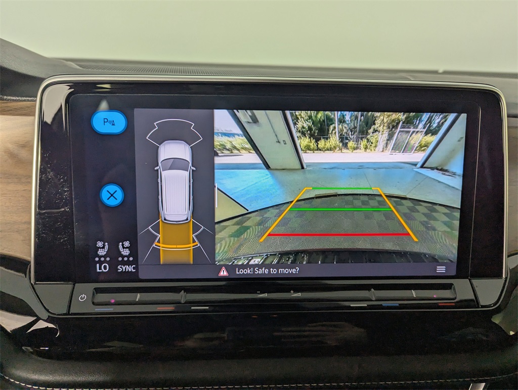 2024 Volkswagen Atlas SE Technology photo 23