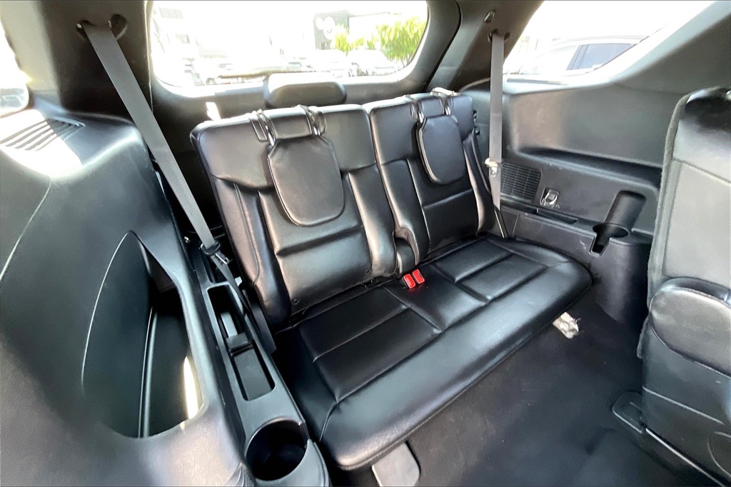 2020 Ford Explorer XLT photo 25